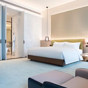 Junior Suite King bed